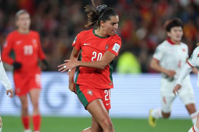 A declaração de amor de Kika: «És tramado, futebol...»