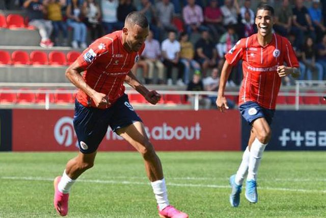 Oficial: Jonata Bastos de saída