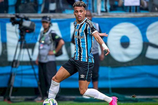 Avançam no Brasil: Dragões têm alternativa a Alan Varela