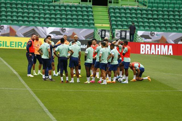 «Compreendo Ronaldo e Messi, mas não penso jogar na Arábia»