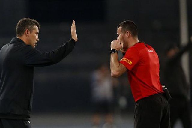 Bruno Lage vence com penálti ao cair do pano, Evangelista sofre derrota pesada