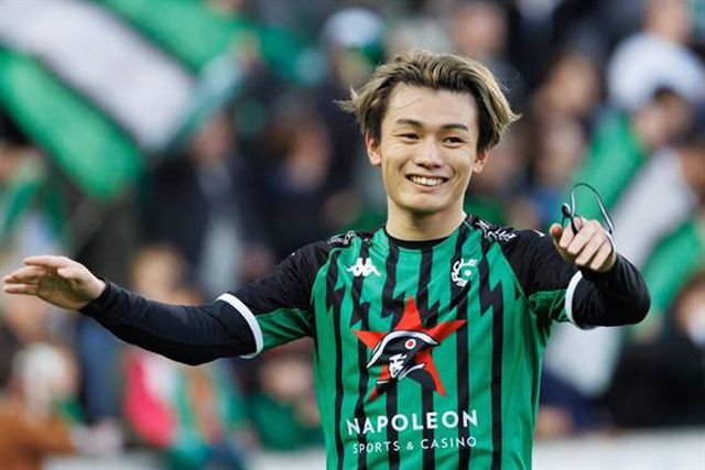 Mercado Total: Ayase Ueda, a alternativa conhecida a Gyokeres