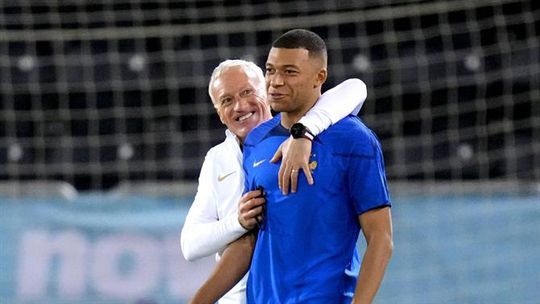 «Futuro de Mbappé? Tem idade suficiente para se exprimir»