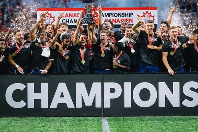 Luís Martins e Ryan Gauld bicampeões pelos Vancouver Whitecaps