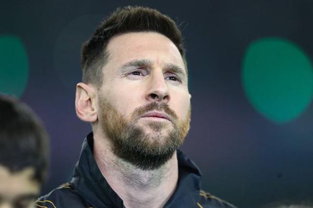 Scaloni sobre Messi: «Estou contente que tenha decidido ir para um clube onde o vão tratar bem»