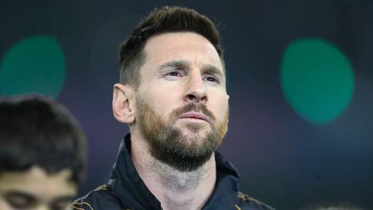 Scaloni sobre Messi: «Estou contente que tenha decidido ir para um clube onde o vão tratar bem»