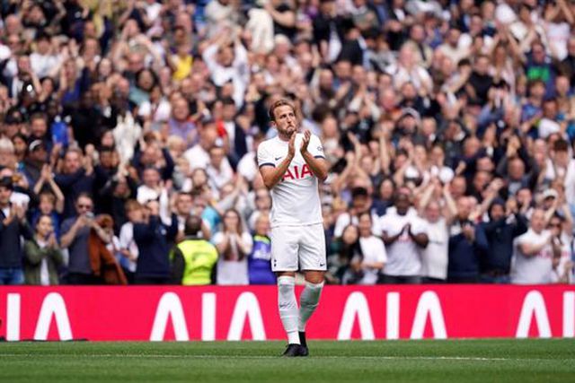 Bayern perde a paciência e faz ultimato por Kane
