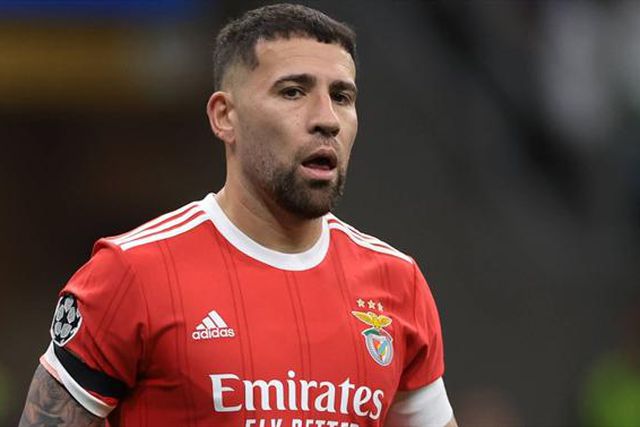 «Otamendi é um dos melhores centrais do mundo, o Benfica devia fazer o esforço»