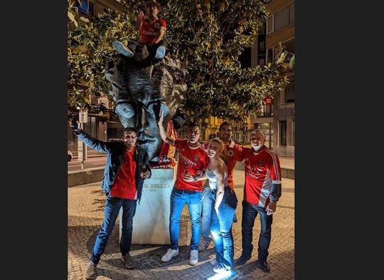 A nação benfiquista em festa pelos quatro cantos do Mundo (fotogaleria)