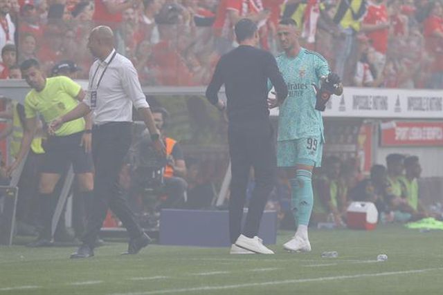 Vlachodimos fala nos três atributos de Schmidt que levaram o Benfica ao título