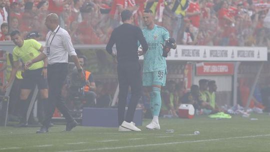 Vlachodimos fala nos três atributos de Schmidt que levaram o Benfica ao título