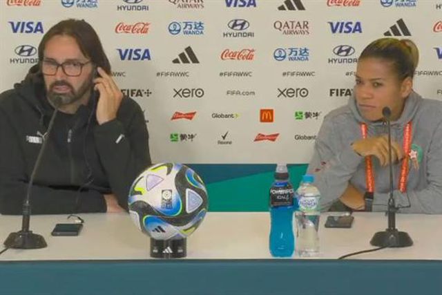 «Têm jogadoras gay na vossa equipa?»