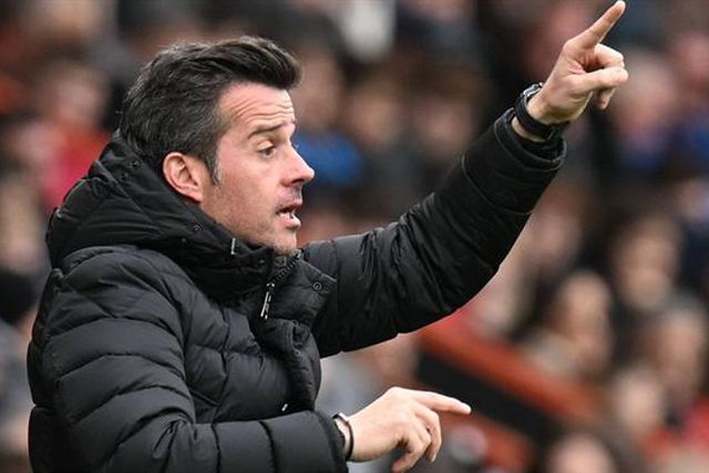 Marco Silva tem alternativa a Morato praticamente assegurada