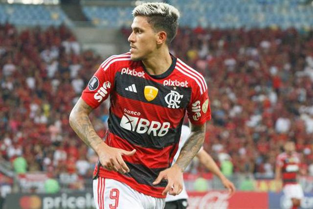 Pedro sem oferta das águias