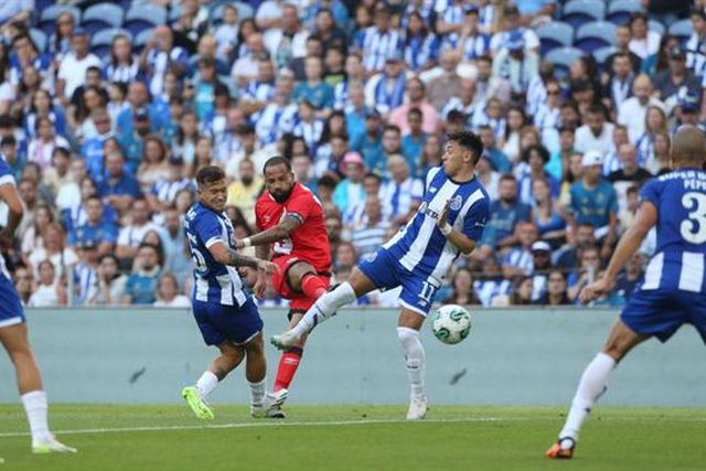Namaso salva a honra no empate da apresentação