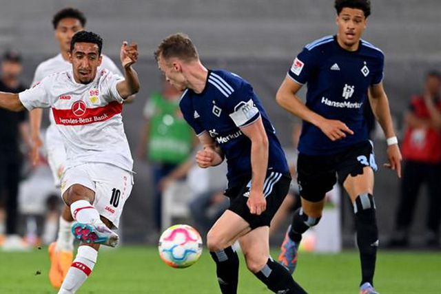 Estugarda, com Tiago Tomás, goleia e dá enorme passo rumo à permanência