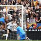 Valência dá passo de gigante rumo à manutenção às custas do Real Madrid (veja o golo)