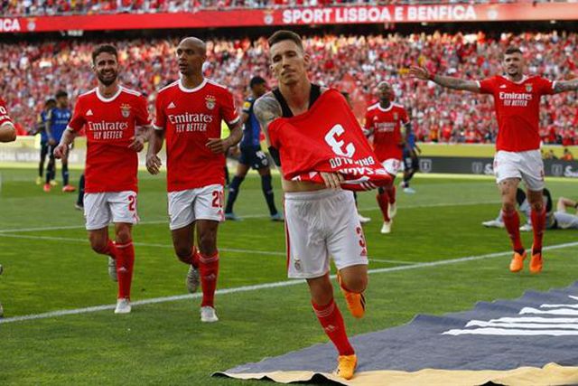 O recado de Grimaldo nas redes sociais