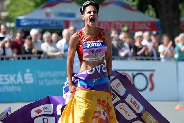 María Pérez estilhaça recorde do Mundo dos 35 km marcha por 29 segundos!