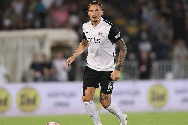 Ex-Benfica muda de ares