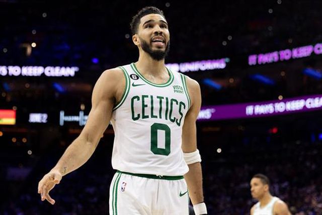 Tatum reanima os Celtics