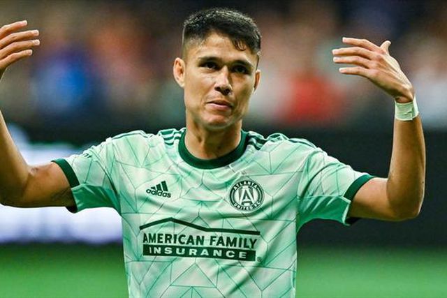 Oficial: Avançado a chegar por €9M