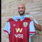 Burnley volta a surpreender com vídeo a anunciar novo extremo (vídeo)