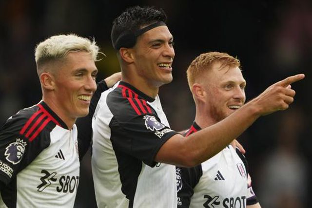 Estreia de Jiménez a marcar