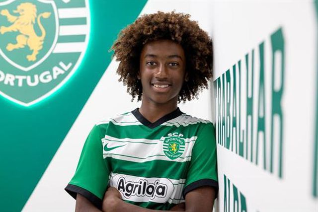 Contrato de formação para Leonardo Varela