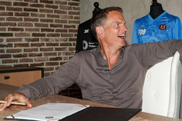 De Boer substitui antigo treinador do Sporting