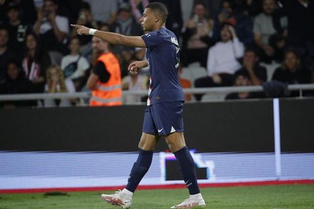 Sindicato pressiona acordo entre o clube e Mbappé