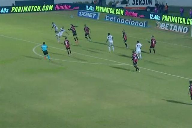 Lembra-se dele? Ex-Sporting fez este golaço (vídeo)