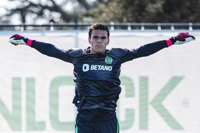 Leão sempre a abrir em Lagos