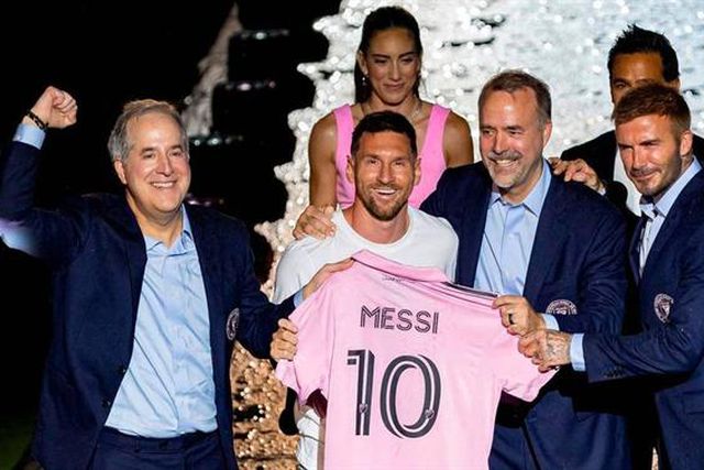 Preços de loucos para assistir à estreia de Messi