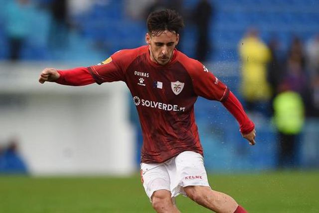 Bruno Almeida fica até 2026