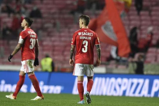 Cheira a título... e a despedida