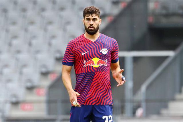 Manchester City quase a fechar Gvardiol