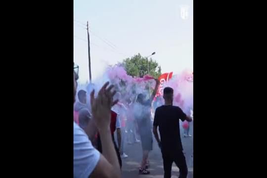 Clima de grande euforia na saída do SC Braga rumo ao Jamor