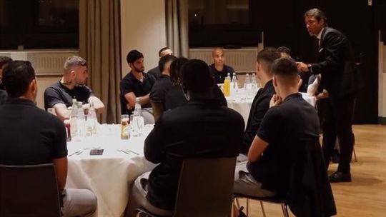 O pacto de Rui Costa com os jogadores após o adeus à Champions: «Estão a duvidar do quê?» (vídeo)