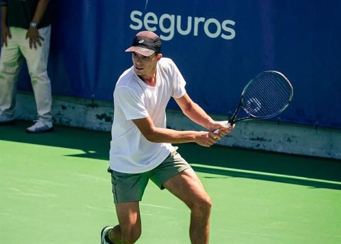 Jaime Faria e João Domingues elevam para sete portugueses no Porto Open
