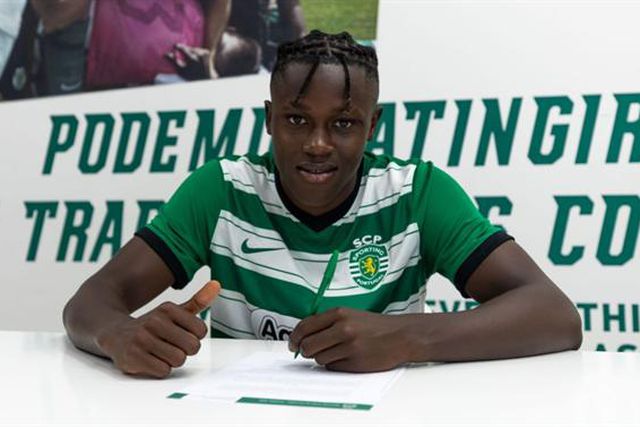 Geovany Quenda já é profissional