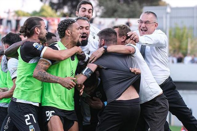 Receção na Câmara de Faro na segunda-feira