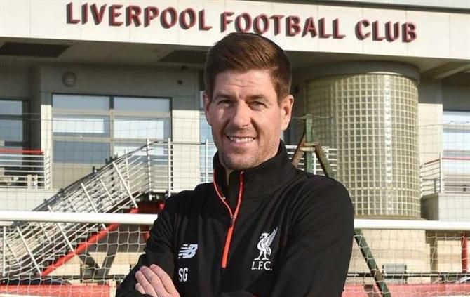 Gerrard recusa Al Ettifaq