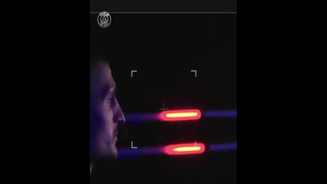 Messi e Neymar a apresentação dos novos equipamentos do PSG