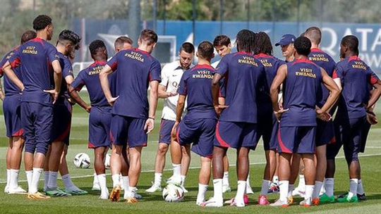 Ugarte, Draxler, Cher Ndour e quatro portugueses na primeira convocatória de Luis Enrique