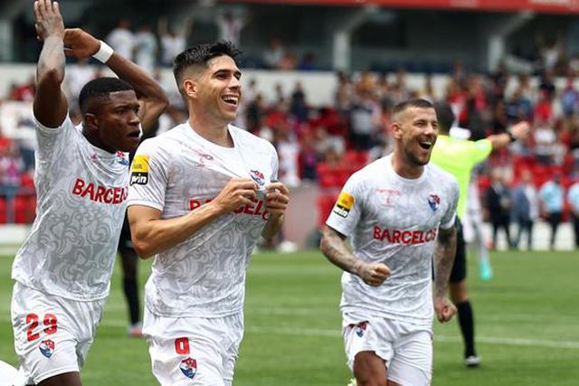 Apontado ao FC Porto, Fran Navarro aborda futuro