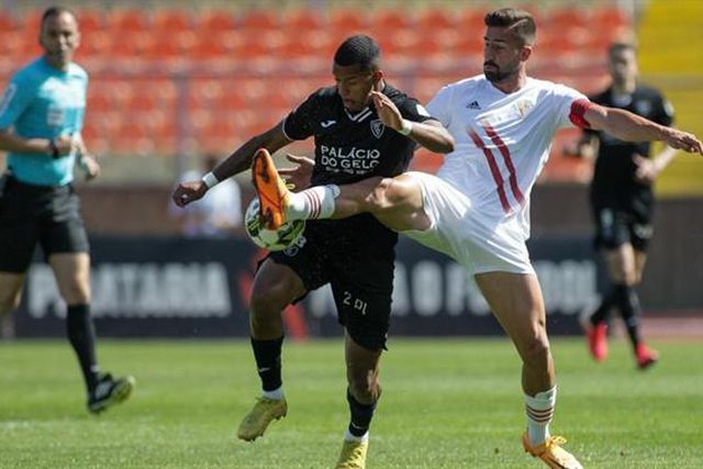 Capitão anuncia saída ao fim de quatro épocas