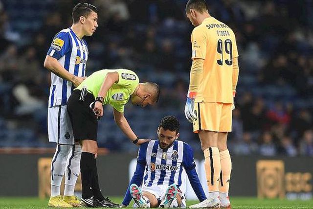 João Mário ainda de fora