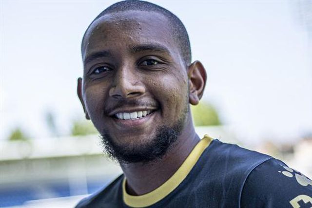 Wellington Manzoli para a defesa