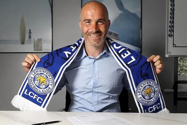 Oficial: depois da descida, há novo treinador